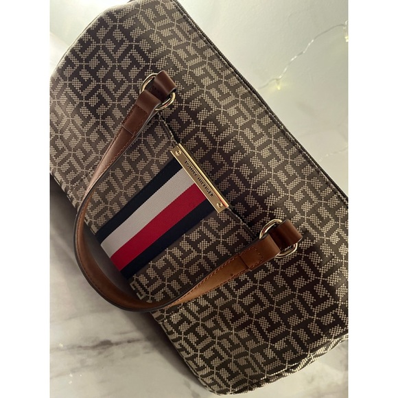 🚨 TOMMY HILFIGER Women’s Brown Small Handbag Excellent Condition - Picture 3 of 8